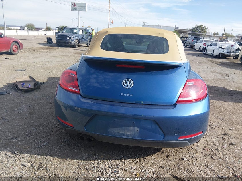 2016 VOLKSWAGEN BEETLE 1.8T SEL · Фото 15