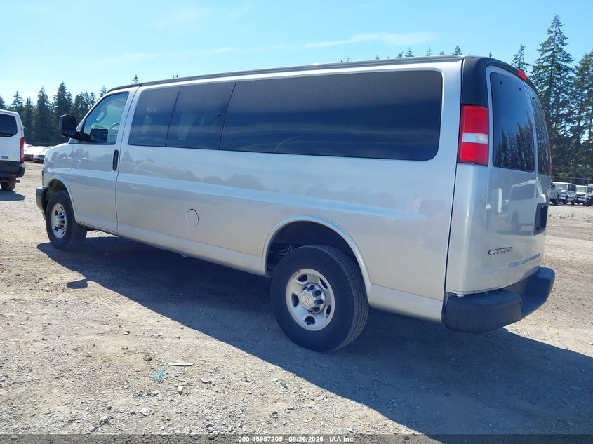 2019 CHEVROLET EXPRESS 3500 auction photo 3