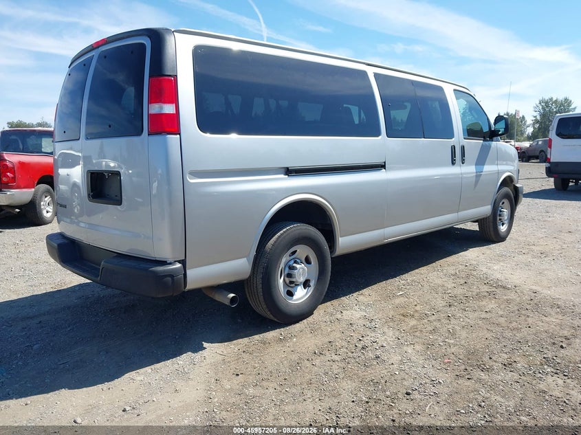 2019 CHEVROLET EXPRESS 3500 auction photo 4