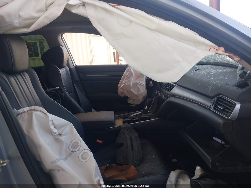 2020 HONDA ACCORD auction photo 5