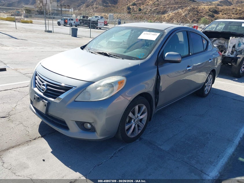 2014 Nissan Versa, Right Side, IAAI, VIN 3N1CN7AP2EL854276 — photo 2