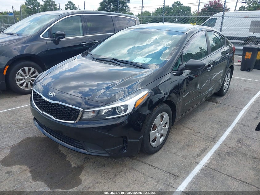 2018 Kia Forte, Обычный износ, IAAI, VIN 3KPFK4A7XJE264715 — фото 2