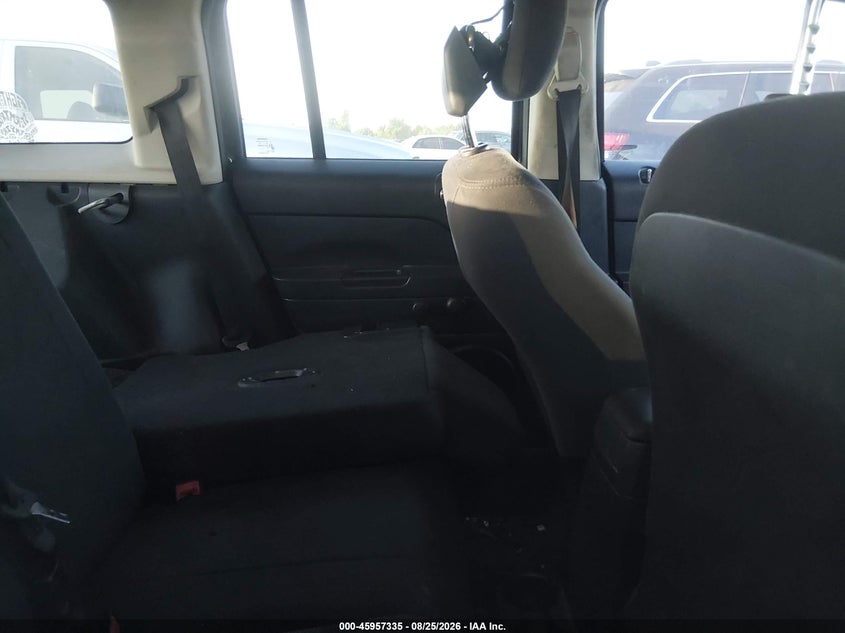 2015 JEEP PATRIOT auction photo 8