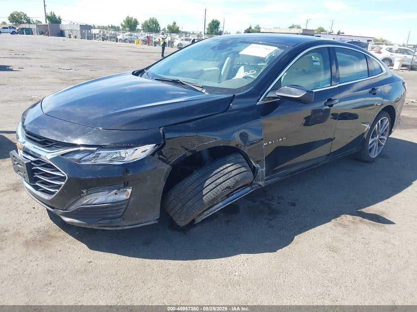2024 Chevrolet Malibu, Left Front, IAAI, VIN 1G1ZE5ST2RF213239 — photo 2