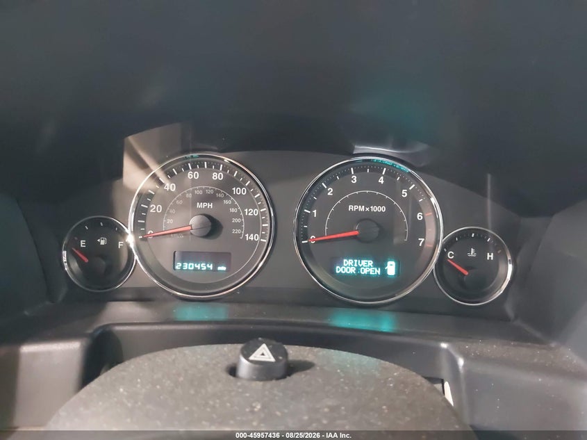 2006 JEEP COMMANDER auction photo 7