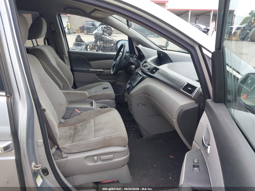 HONDA ODYSSEY 2016 VIN 5FNRL5H31GB077921