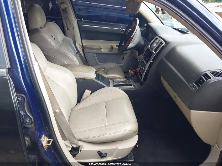 2006 CHRYSLER 300C auction photo 5