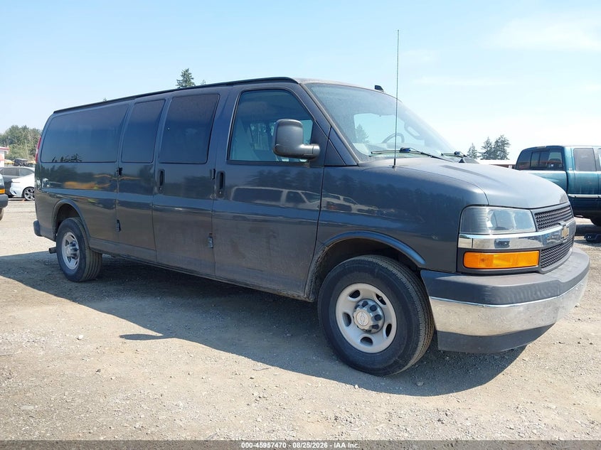 2017 CHEVROLET EXPRESS 3500 auction photo 1