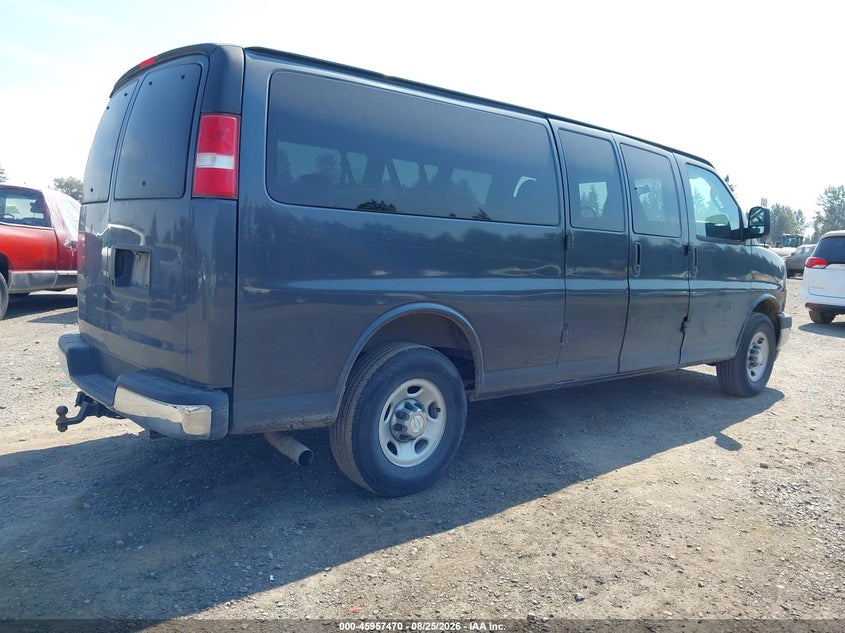 2017 CHEVROLET EXPRESS 3500 auction photo 4