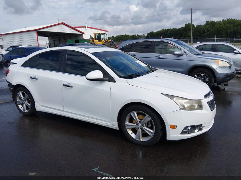 2013 CHEVROLET CRUZE auction photo 1