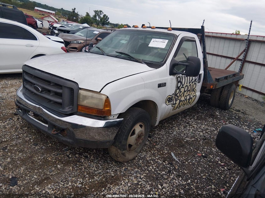 2000 Ford F350, Normal Wear & Tear, IAAI, VIN 1FDWF36F2YEE12064 — photo 2