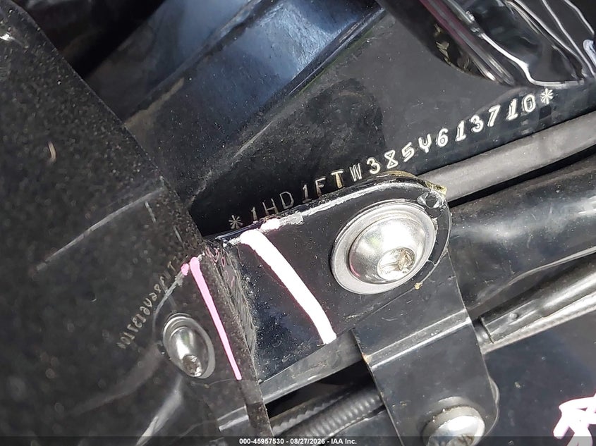 HARLEY-DAVIDSON FLHPEI 2005