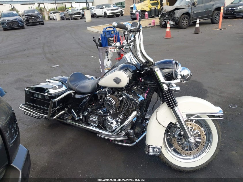 HARLEY-DAVIDSON FLHPEI 2005