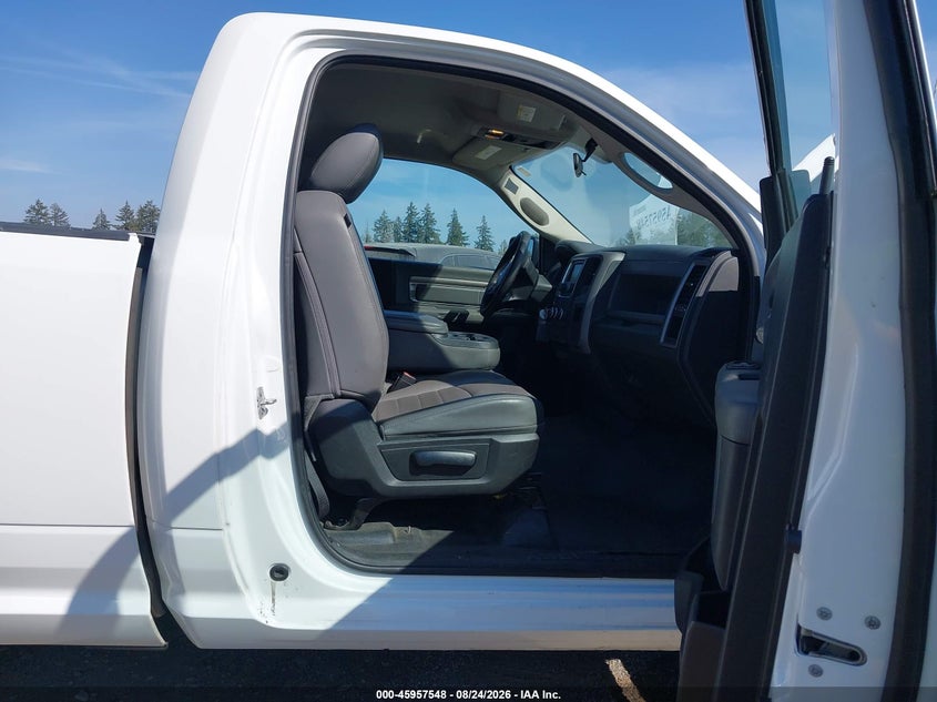 2017 RAM 1500 auction photo 5