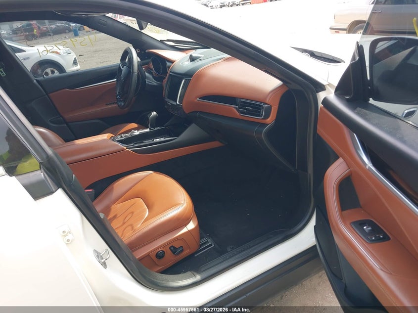 MASERATI LEVANTE 2018 VIN ZN661XUAXJX270685