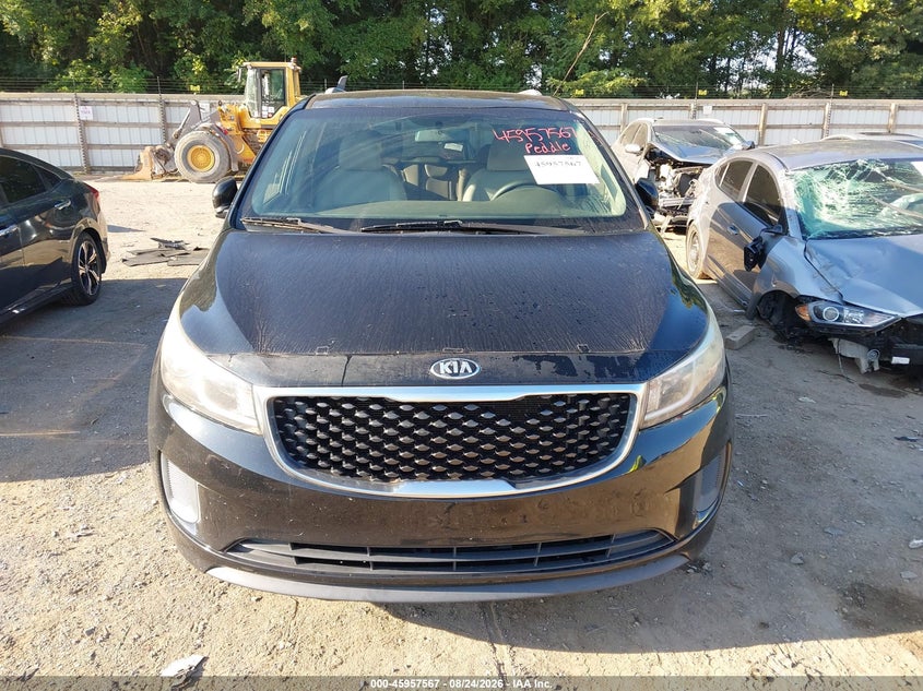 2016 KIA SEDONA auction photo 6
