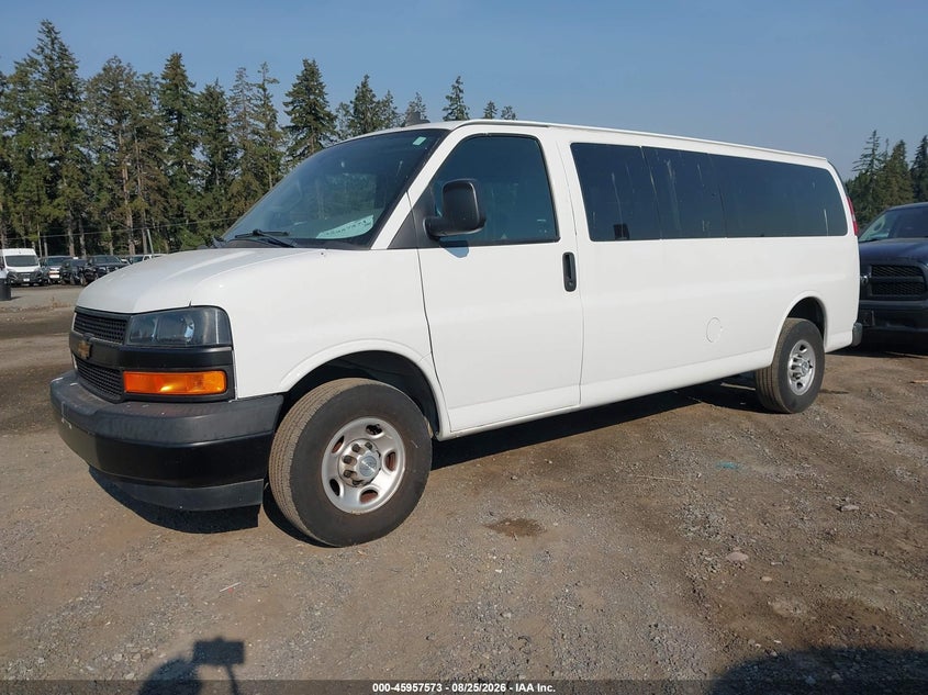 2019 CHEVROLET EXPRESS 3500 auction photo 2