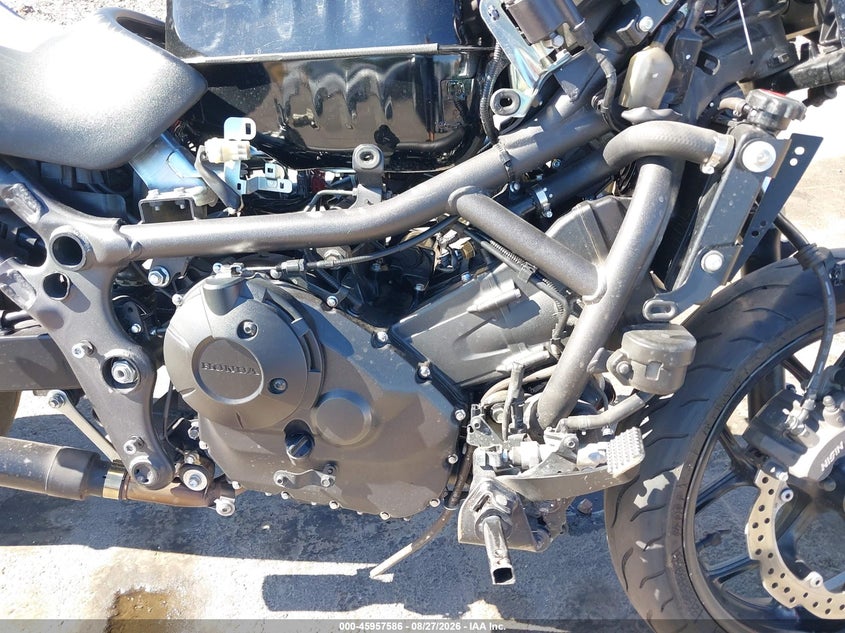HONDA CTX700 2016