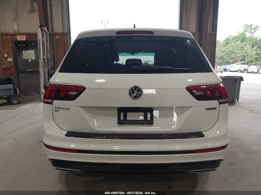 VOLKSWAGEN TIGUAN 2021 VIN 3VV2B7AX2MM042584