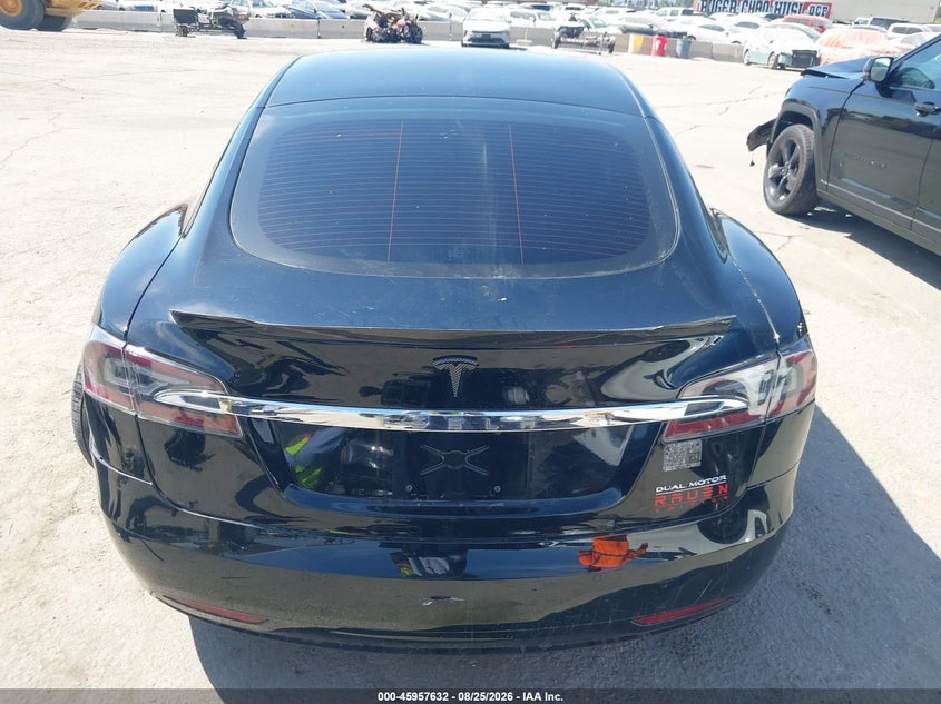 TESLA MODEL S - zdjęcie 16