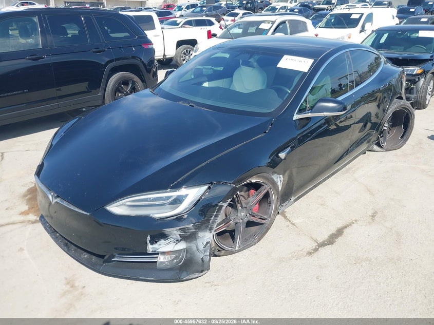 TESLA MODEL S - zdjęcie 2