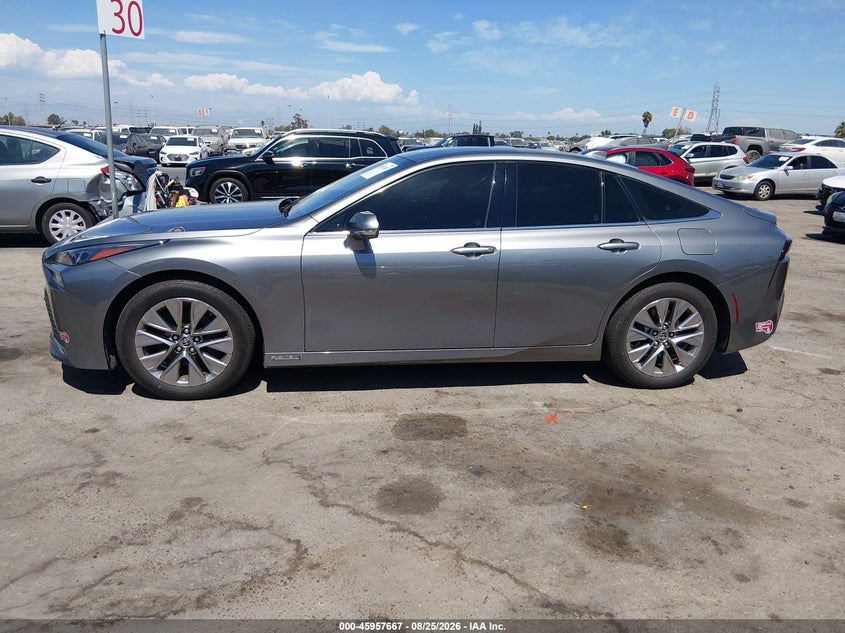 2022 TOYOTA MIRAI XLE · Photo 15