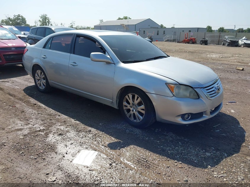 2010 TOYOTA AVALON auction photo 1
