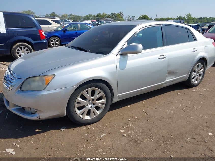 2010 TOYOTA AVALON auction photo 2