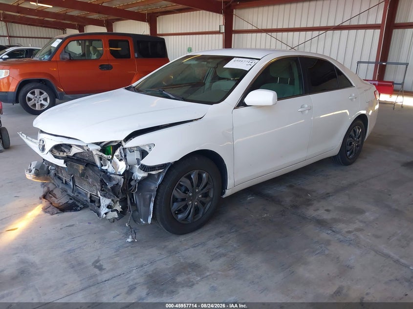 2011 Toyota Camry, Обычный износ, IAAI, VIN 4T1BF3EK8BU675105 — фото 2
