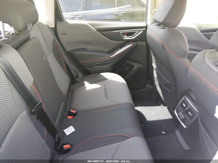 2021 SUBARU FORESTER auction photo 8