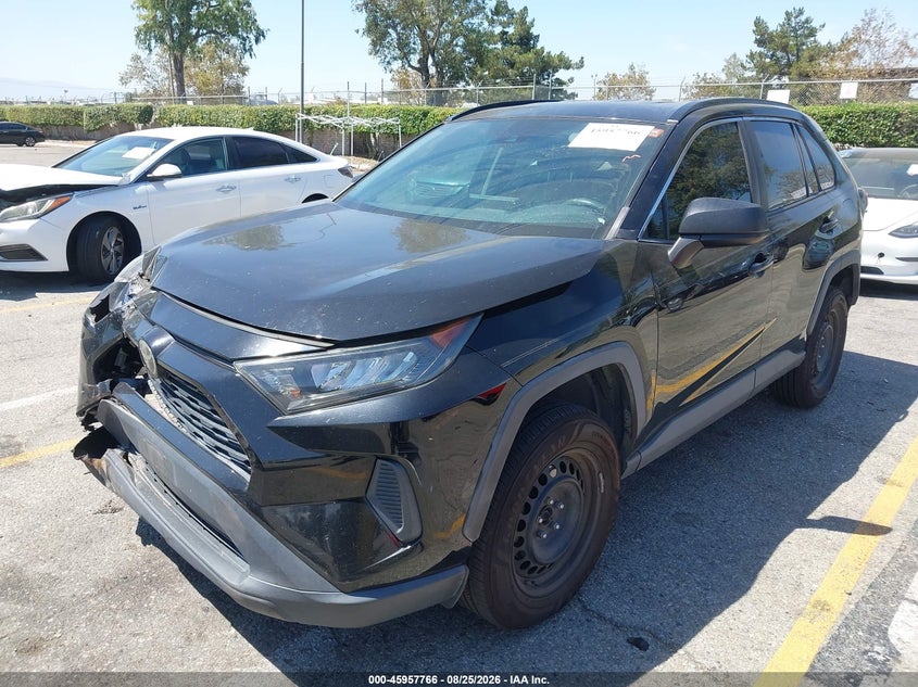 2019 Toyota RAV 4, Удар спереду, IAAI, VIN 2T3H1RFV8KW004688 — фото 2