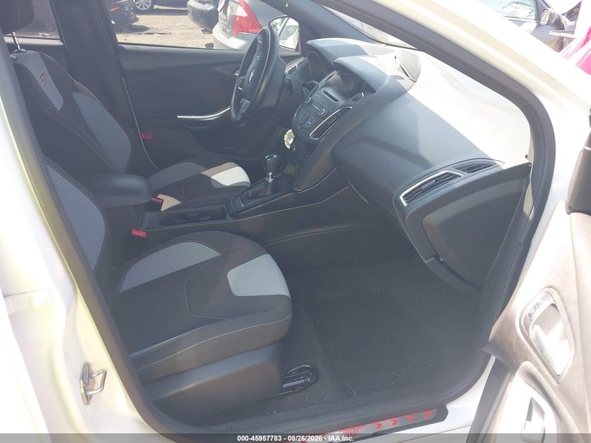 FORD FOCUS ST 2016 VIN 1FADP3L93GL378370