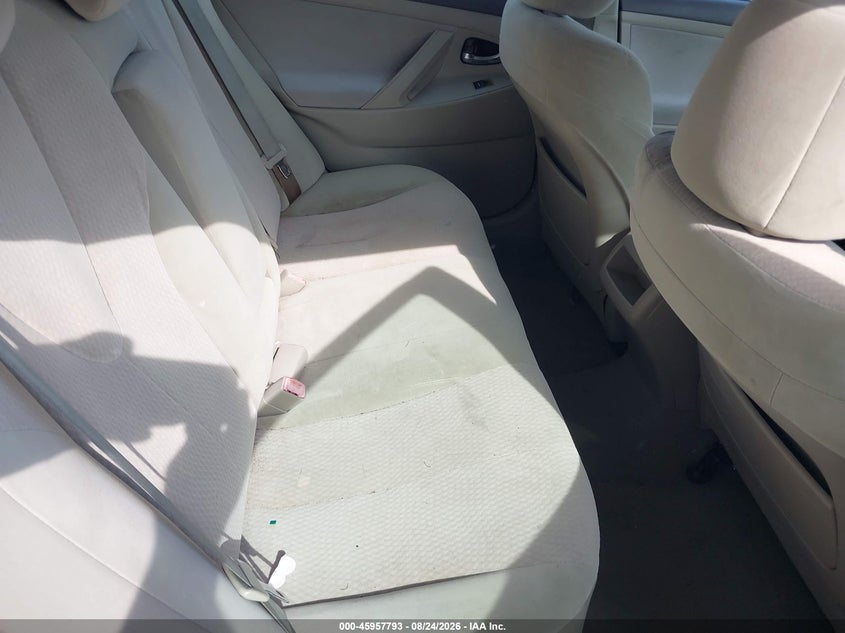 2011 TOYOTA CAMRY auction photo 8