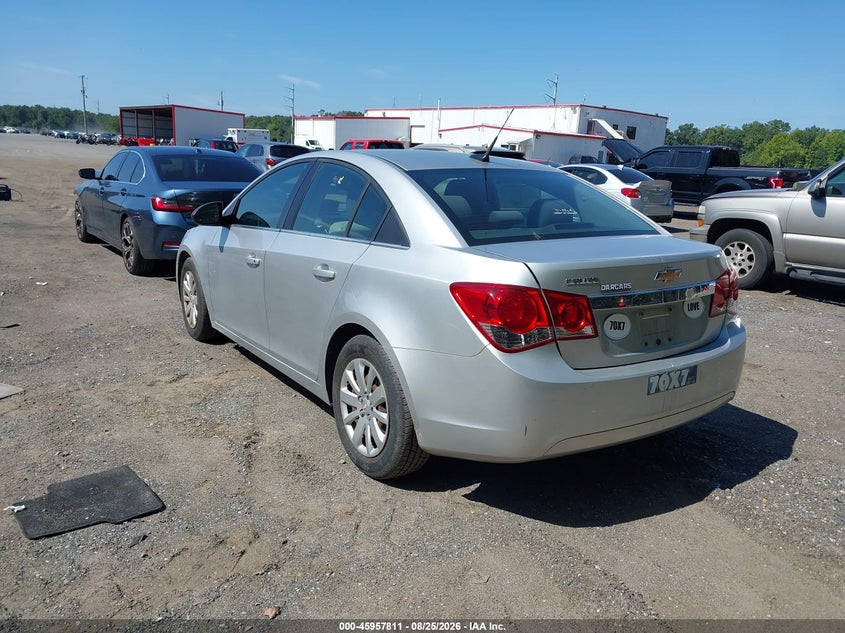 2011 CHEVROLET CRUZE auction photo 3