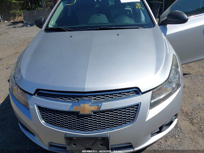 2011 CHEVROLET CRUZE auction photo 6