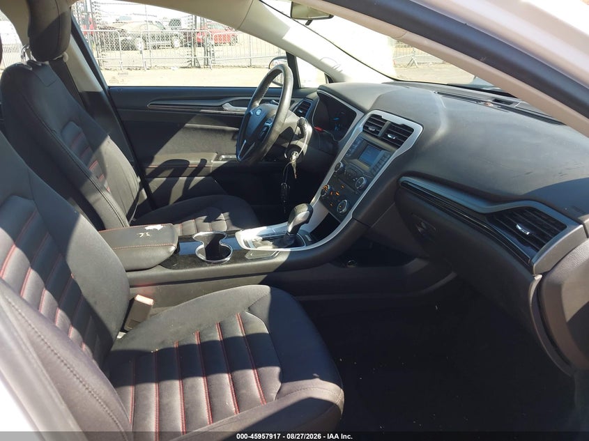 2015 FORD FUSION auction photo 5
