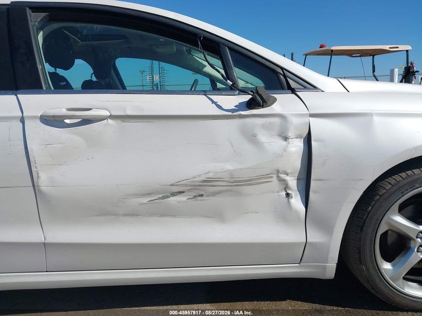 2015 FORD FUSION auction photo 6
