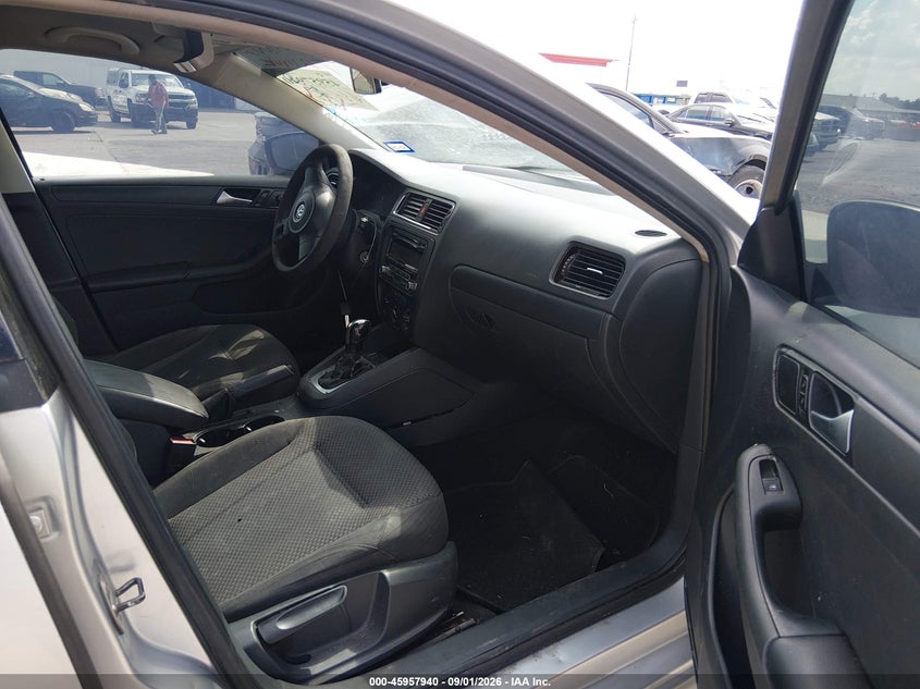 2014 VOLKSWAGEN JETTA auction photo 5