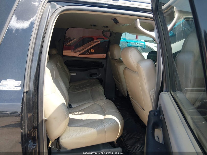 2002 CHEVROLET SUBURBAN 1500 auction photo 8