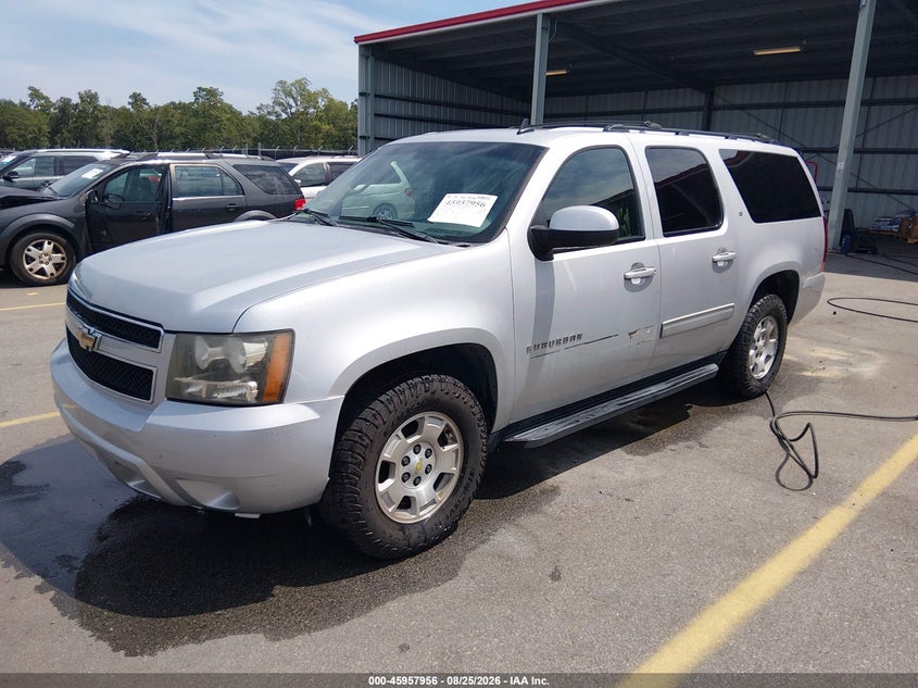 2011 CHEVROLET SUBURBAN 1500 auction photo 2