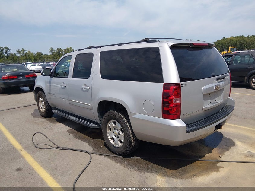 2011 CHEVROLET SUBURBAN 1500 auction photo 3