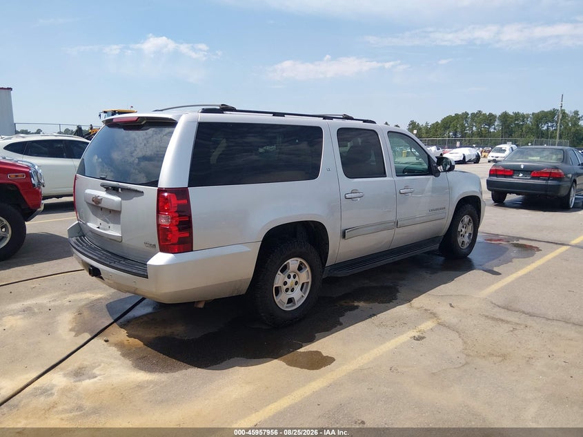 2011 CHEVROLET SUBURBAN 1500 auction photo 4