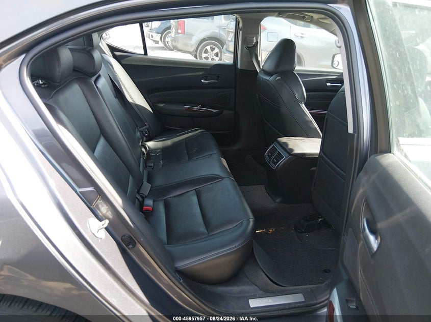 2017 ACURA TLX auction photo 8