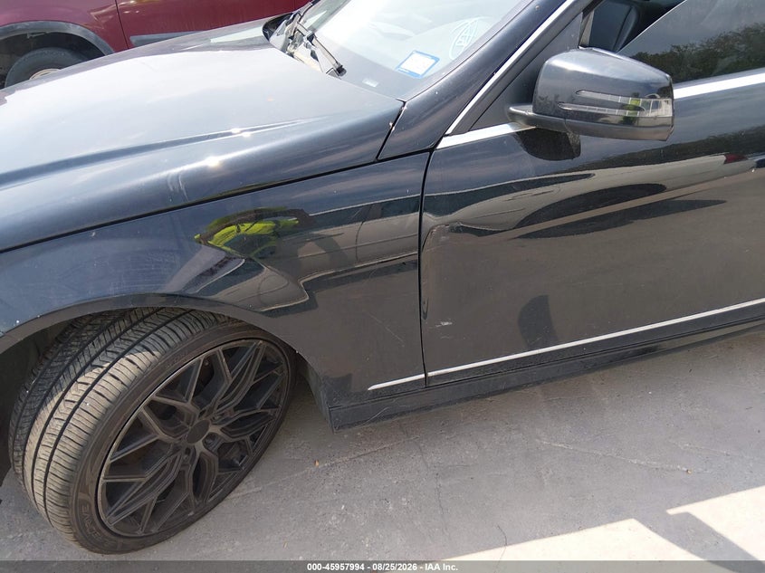 2011 MERCEDES-BENZ C 300 auction photo 6