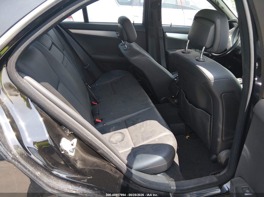 2011 MERCEDES-BENZ C 300 auction photo 8