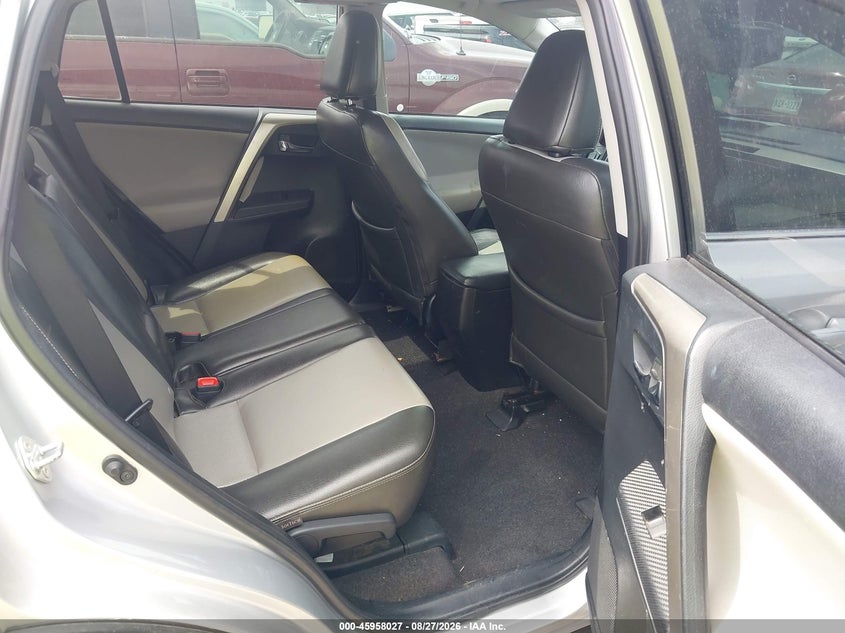 TOYOTA RAV4 - zdjęcie 8