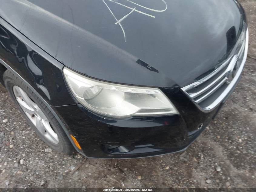 2010 VOLKSWAGEN TIGUAN auction photo 6