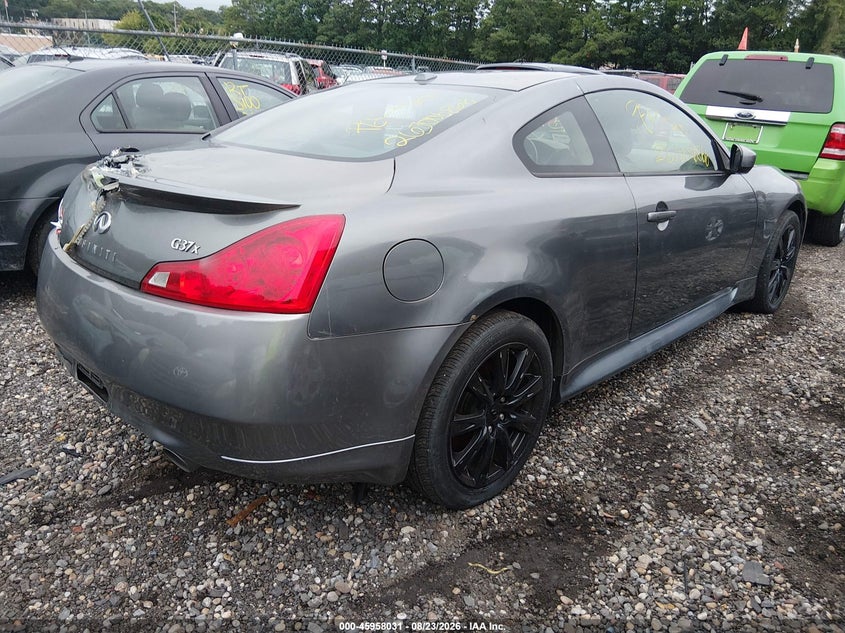 2010 INFINITI G37X — zdjęcie 4