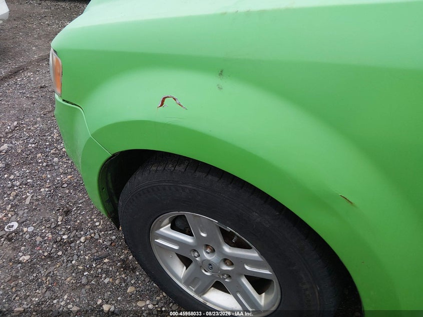 2012 FORD ESCAPE HYBRID auction photo 6