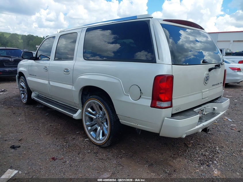 2005 CADILLAC ESCALADE ESV auction photo 3